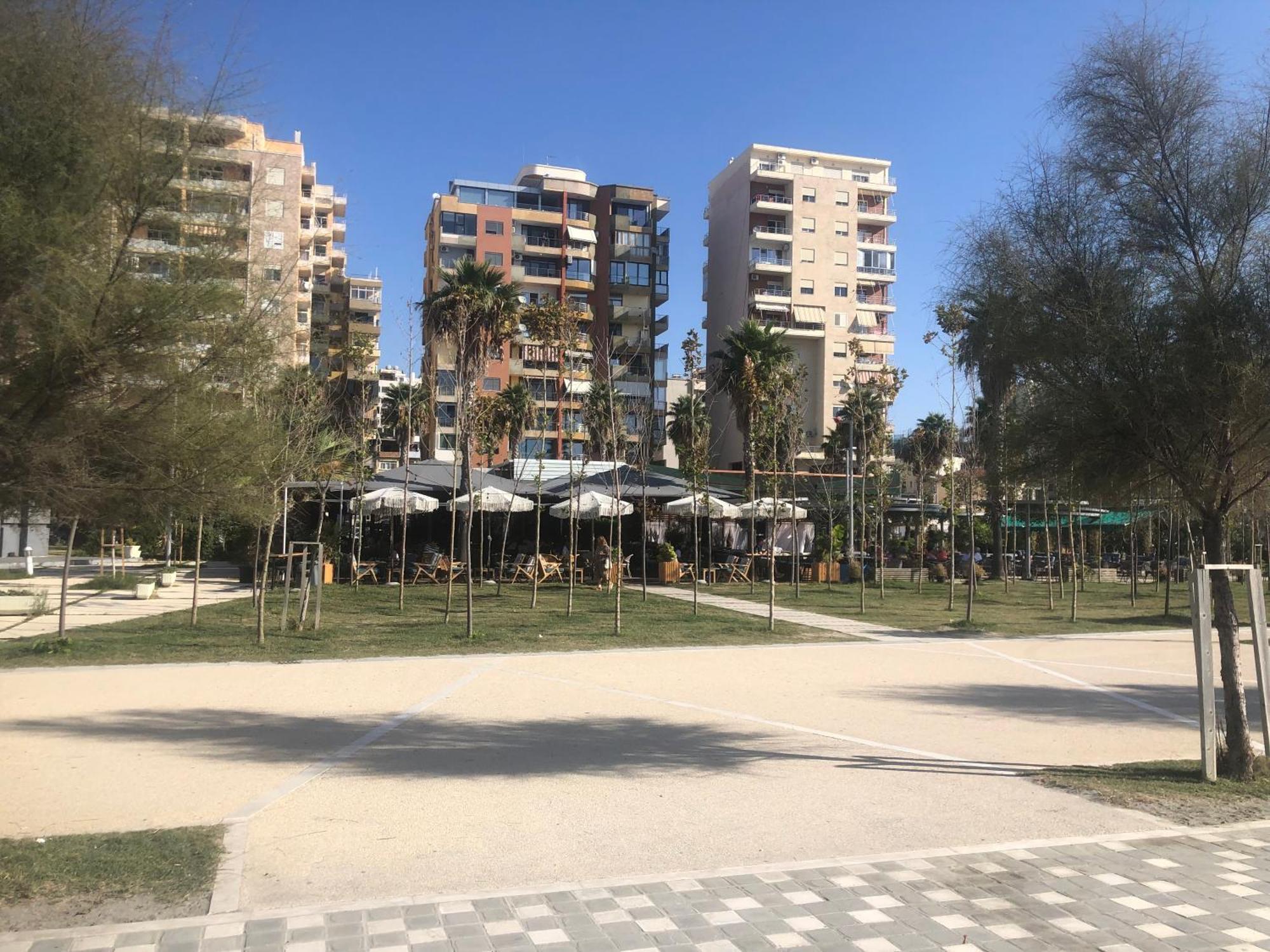 Vollga Four Seasons Apartment Durres Exterior photo