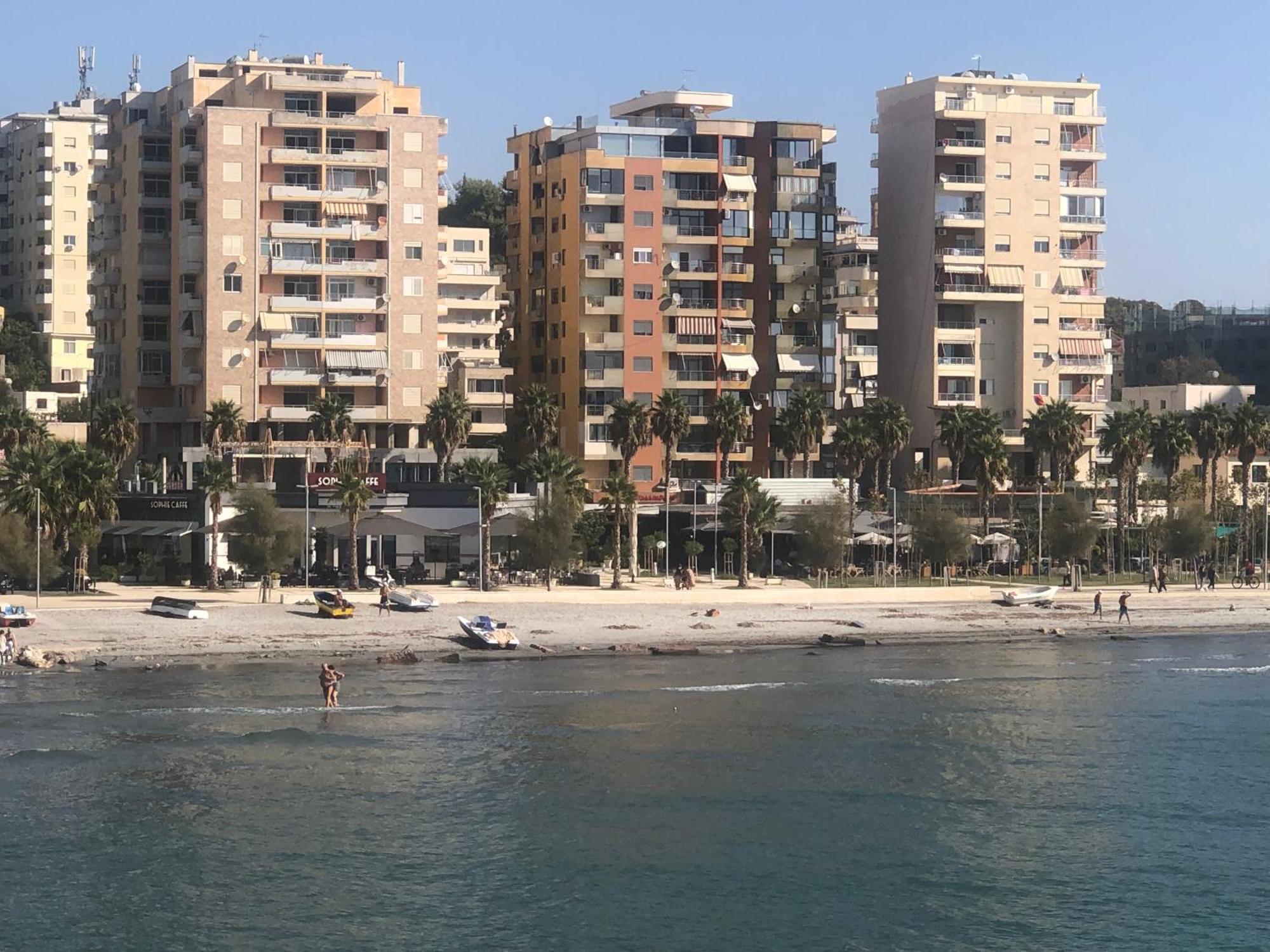 Vollga Four Seasons Apartment Durres Exterior photo